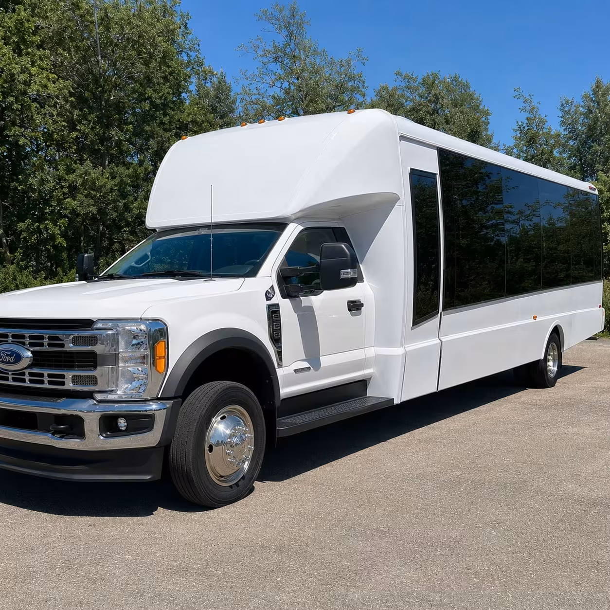 easy online airport minibus rentals for perris travelers